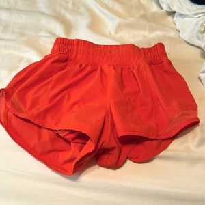 Lululemon hotty hots